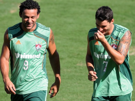 Fred e Thiago Neves 450